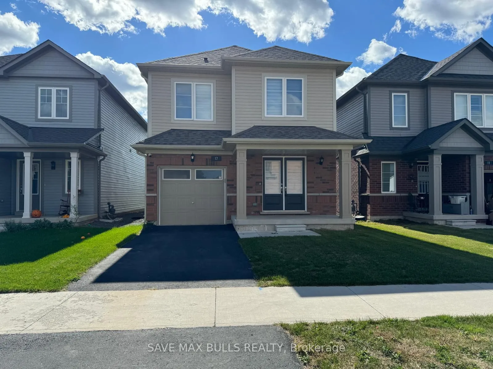 17 COTTONWOOD Crescent, ON L3B 0J3
