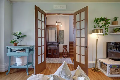 136 King Street, ON N0P 1T0