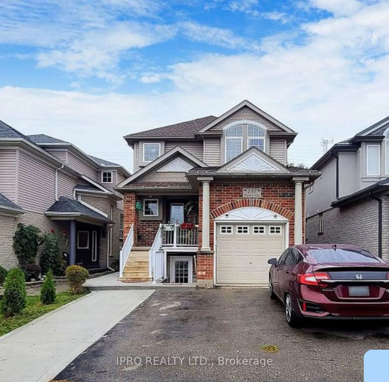 137 Newport Drive, ON N3H 5S7