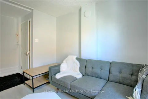 115 Carruthers Avenue, ON K1Y 1N4