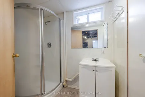 95 Concord Crescent, ON N6G 3H5