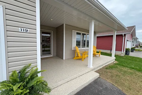 119 Lake Breeze Drive, ON N7A 0C6