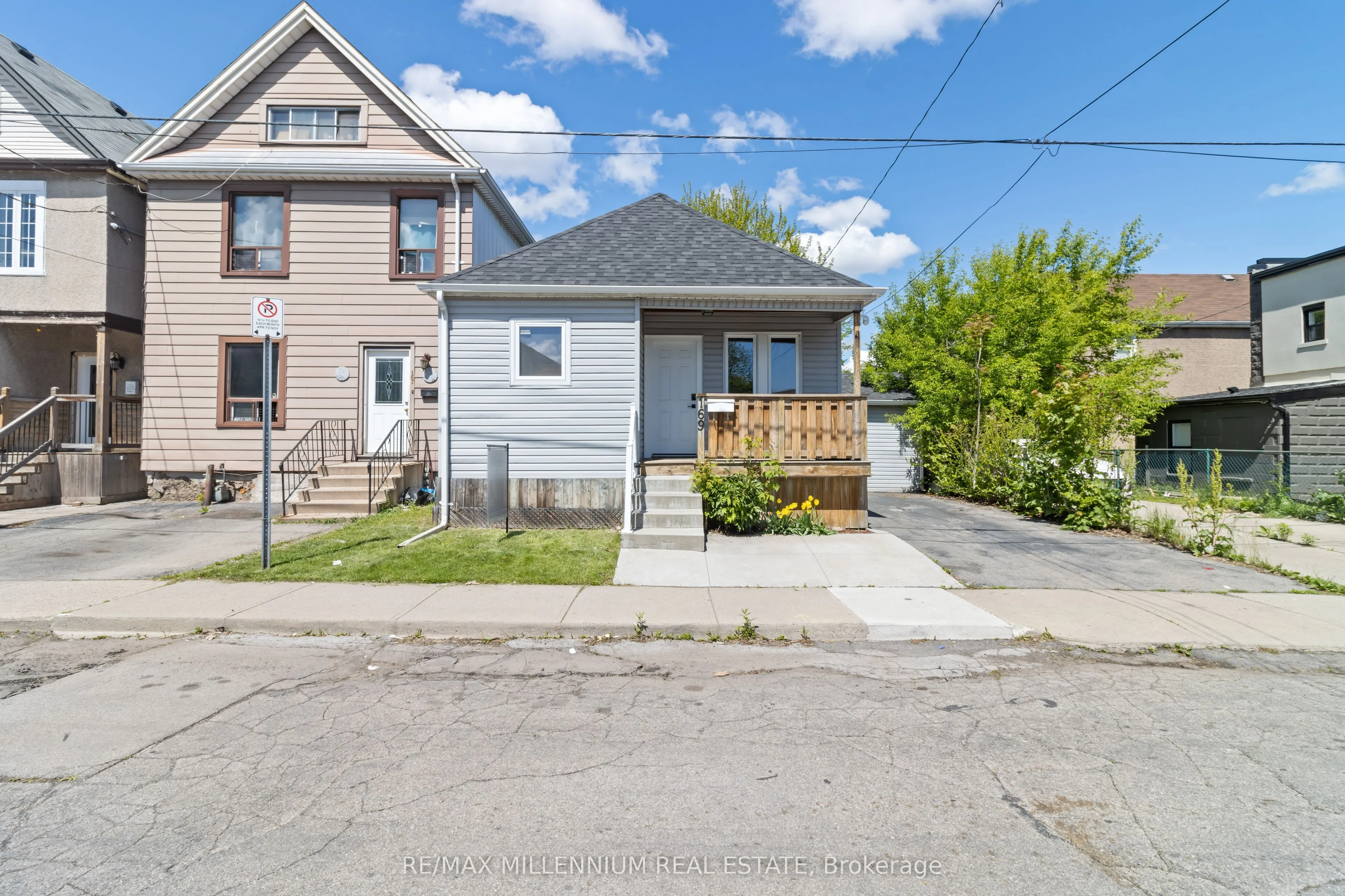 169 London Street, ON L8H 4B9