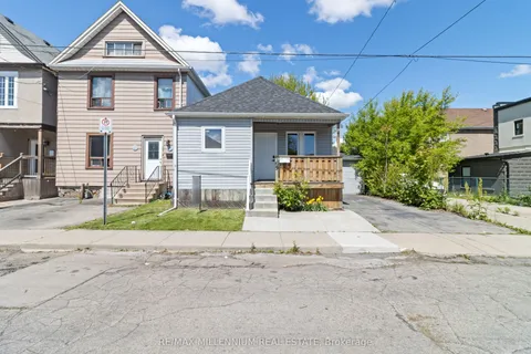 169 London Street, ON L8H 4B9