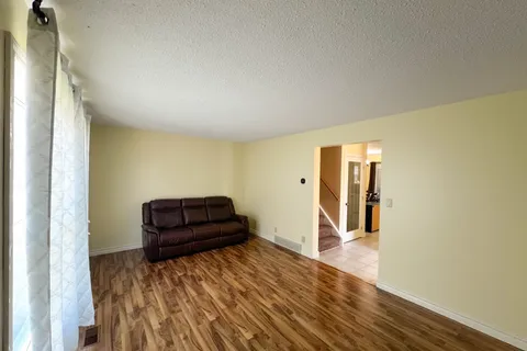 85 Aquador Drive, ON L3C 5S5