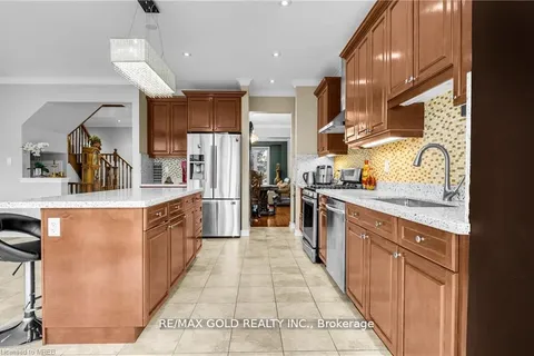6294 St. Michael Avenue, ON L2H 0C7
