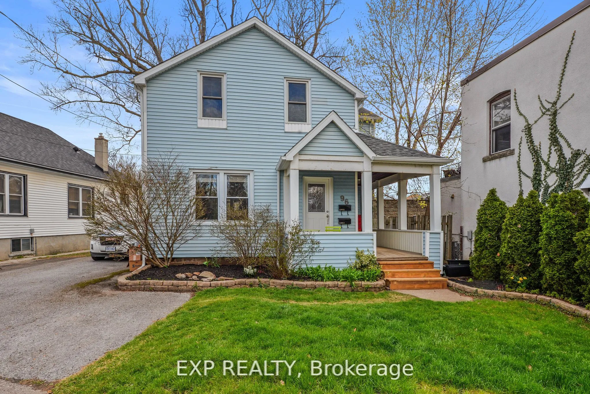 96 York Street, ON L2R 6E2