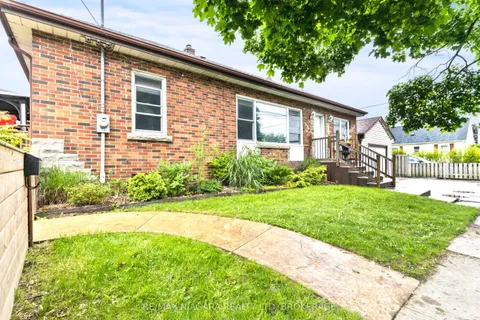 272 Wallace Avenue, ON L3B 1R6