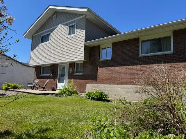 1054 Evansville Drive, ON P2B 2K4