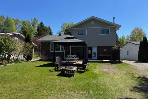 1054 Evansville Drive, ON P2B 2K4