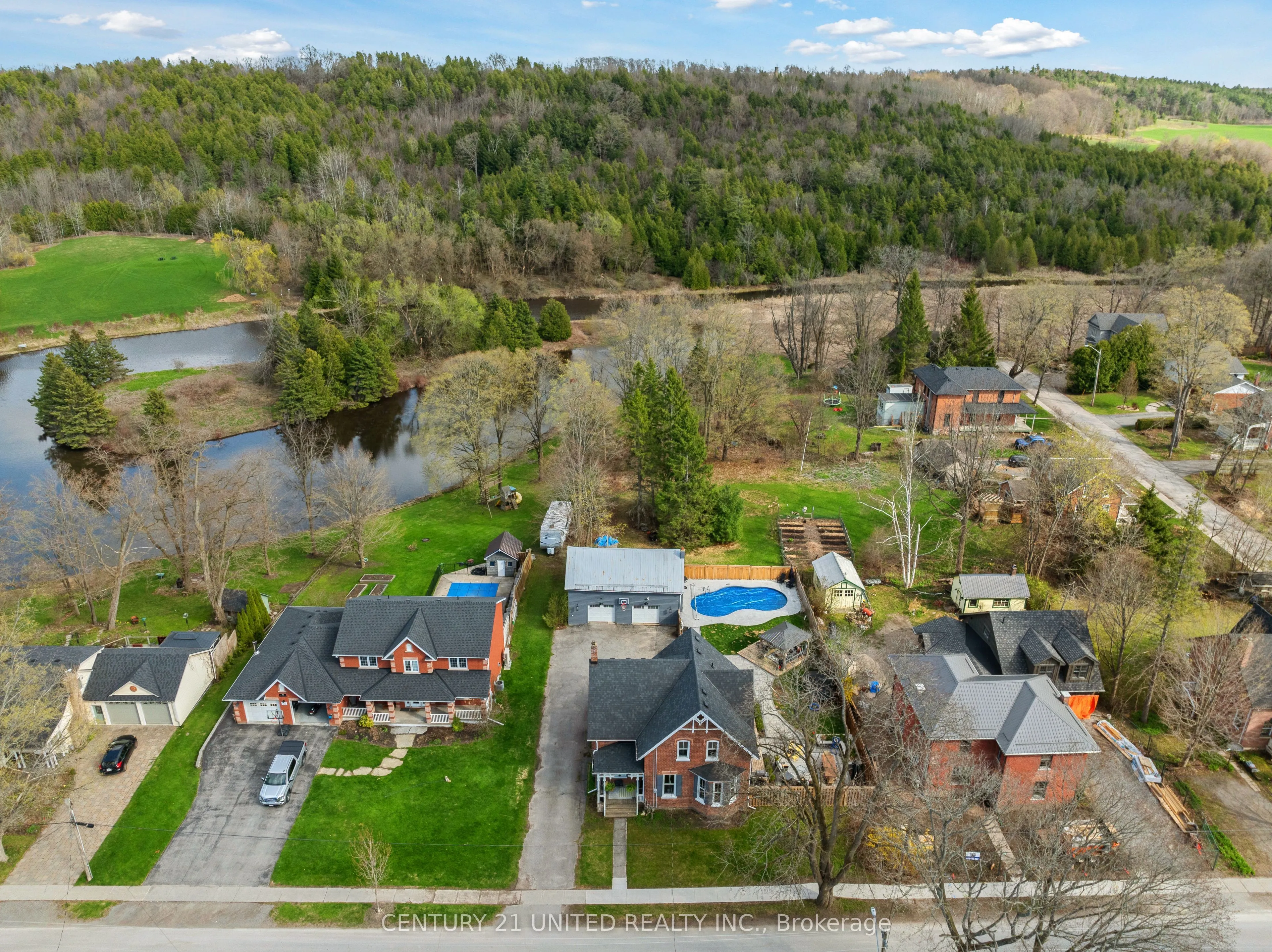 13 Anne Street, ON K9J 4S3