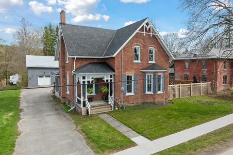13 Anne Street, ON K9J 4S3