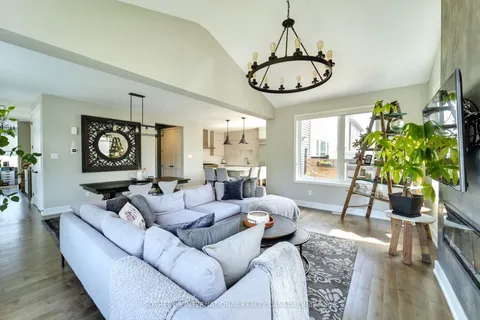 324 Lamarche Avenue, ON K1W 0M9