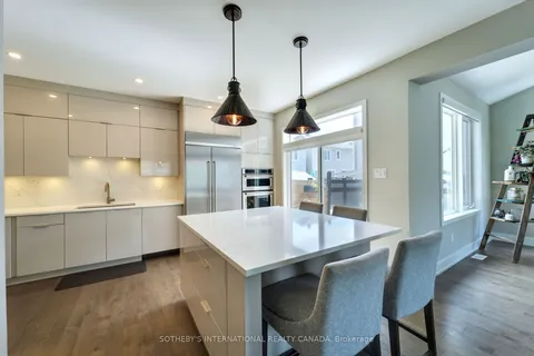 324 Lamarche Avenue, ON K1W 0M9