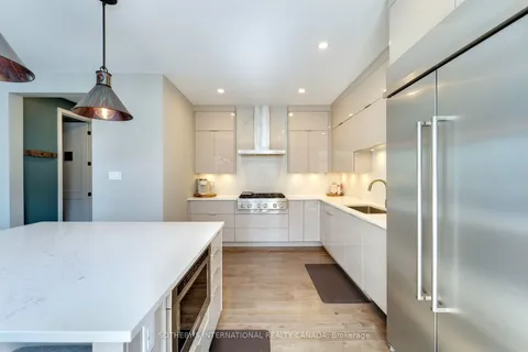 324 Lamarche Avenue, ON K1W 0M9