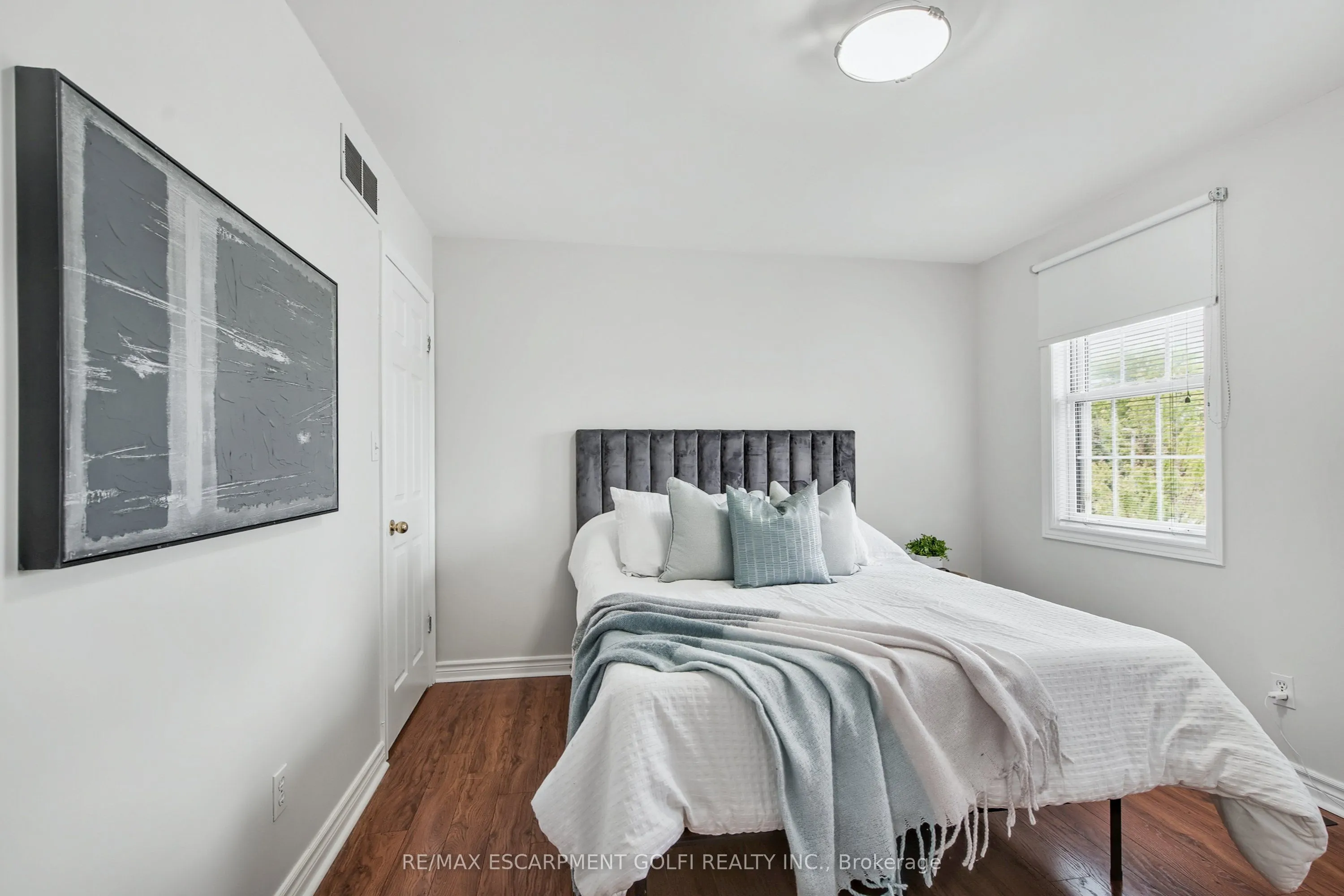 173 Green Pointe Drive, ON L3C 6Y8