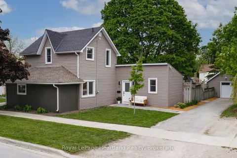 137 Palmerston Street, ON N7A 3E7