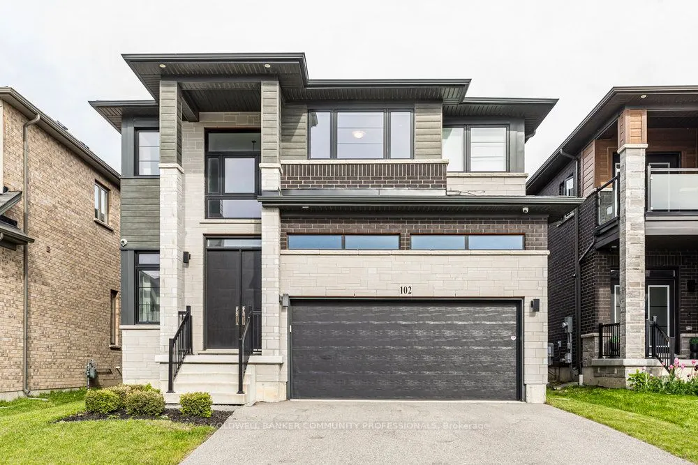 102 Greenwich Avenue, ON L8J 0L6