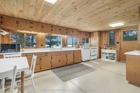 1053 PUT IN BAY Lane, ON P1H 2J6
