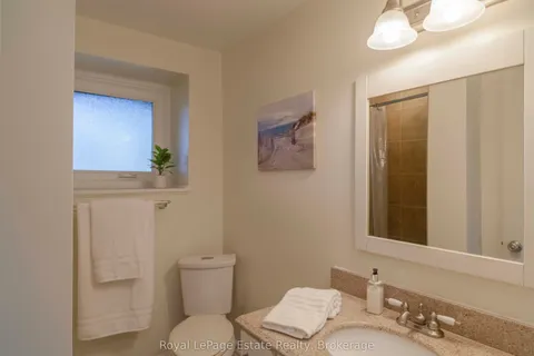 35 Sauble Falls Road, ON N0H 2G0