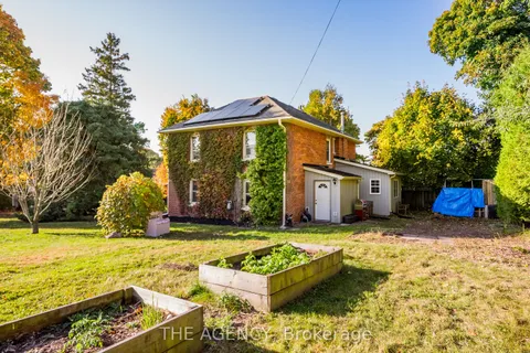 310 Ridout Street, ON L1A 1R1