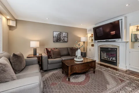 82 Terrace Drive, ON L3M 1B5