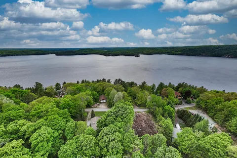 279 & 283 West Point Sands Road, Huntsville, ON P1H 1C4