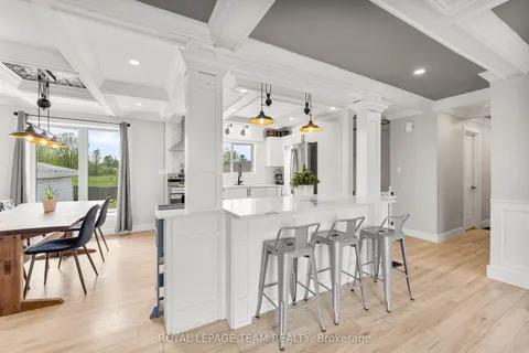 40 Meadowbrook Drive, ON K8A 7C3