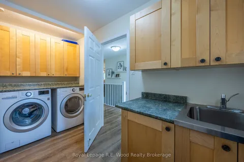 36 Woodland Crescent, ON N4G 5R5