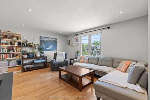 52 Burke Street, ON N3W 1C4