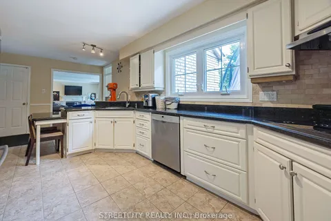 69 Shavian Boulevard, ON N6G 2P4