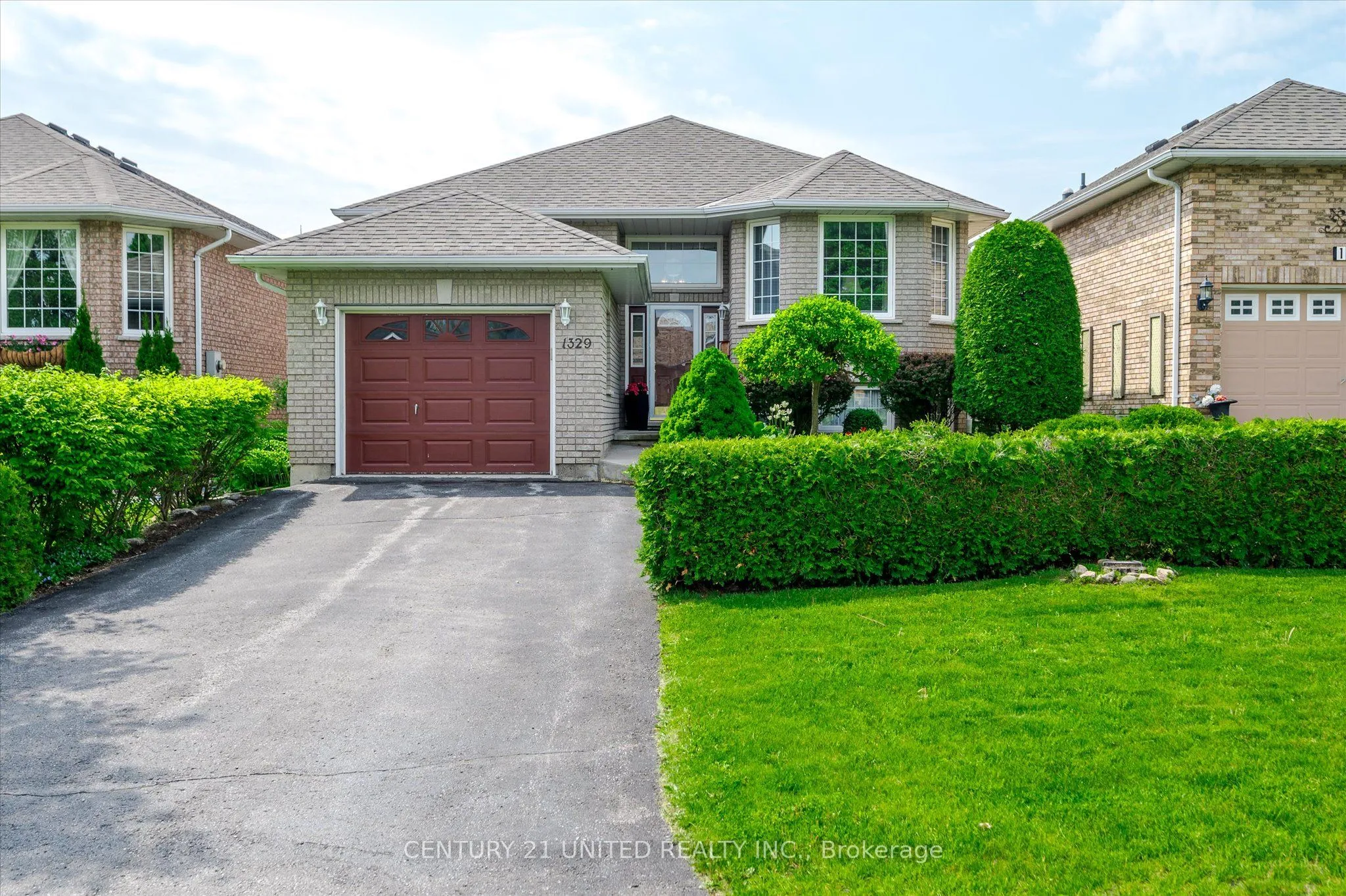 1329 White Crescent, ON K9K 2L6