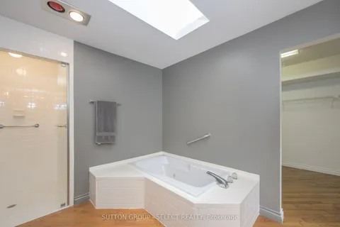 10 Mackellar Avenue, ON N6H 5C5