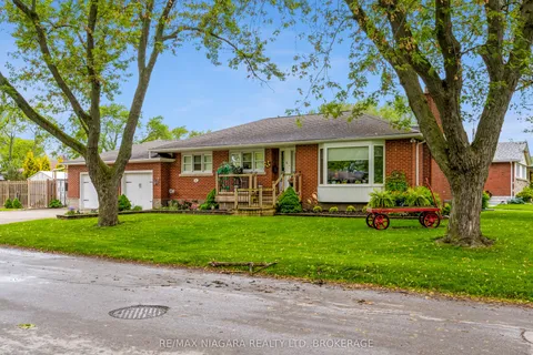 78 Summit Avenue, ON L3C 4G9