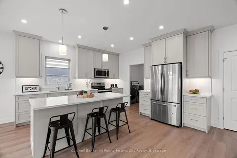 432 Coast Drive, ON N7A 4M6