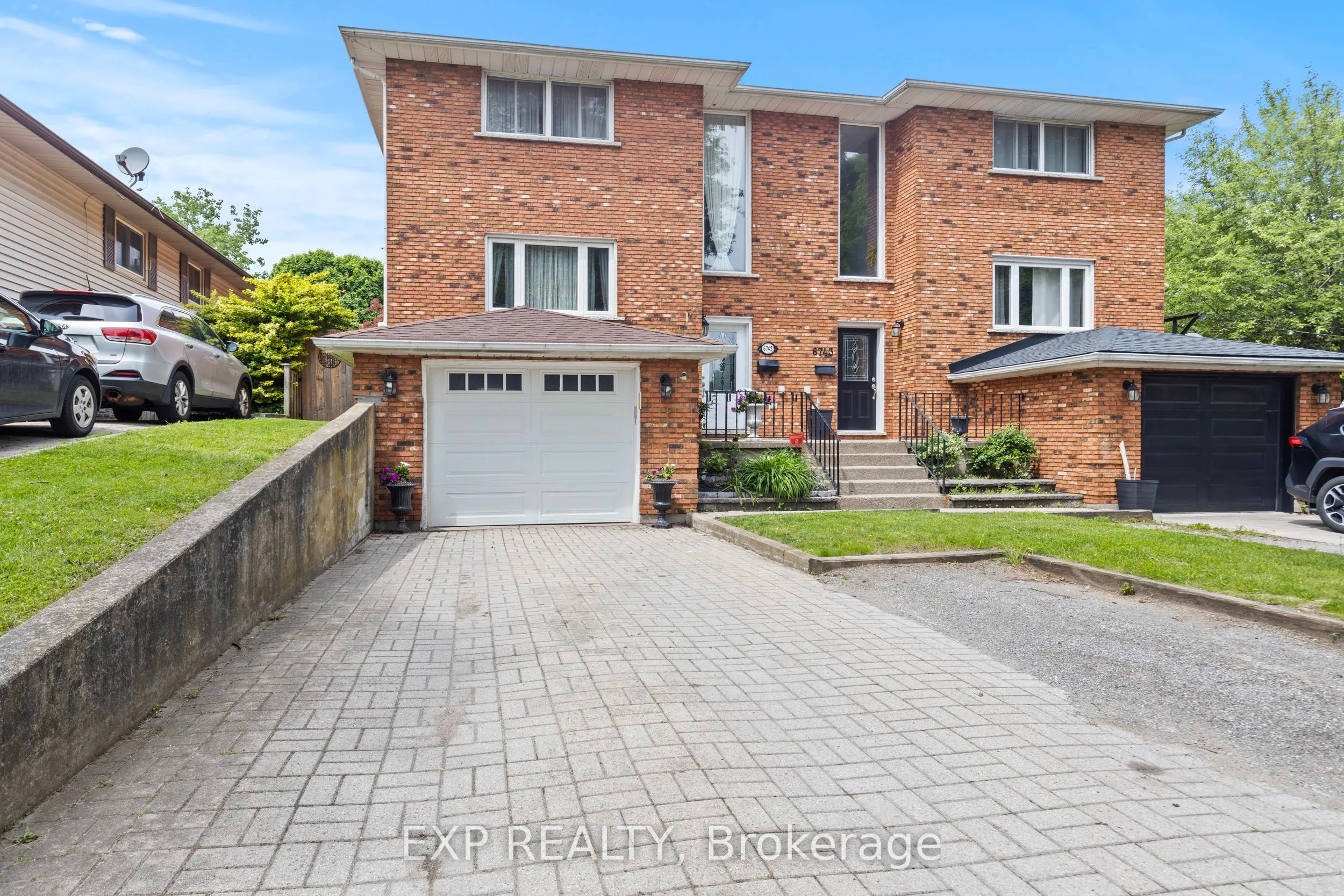 6745 Dawson Street, ON L2E 7B6