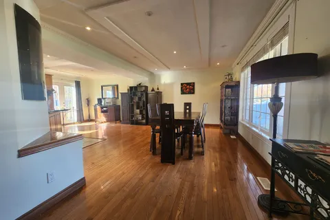 98 Allen Street, ON N4G 5K1