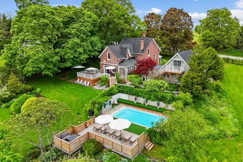 7823 Bickle Hill Road, ON K9A 4J7