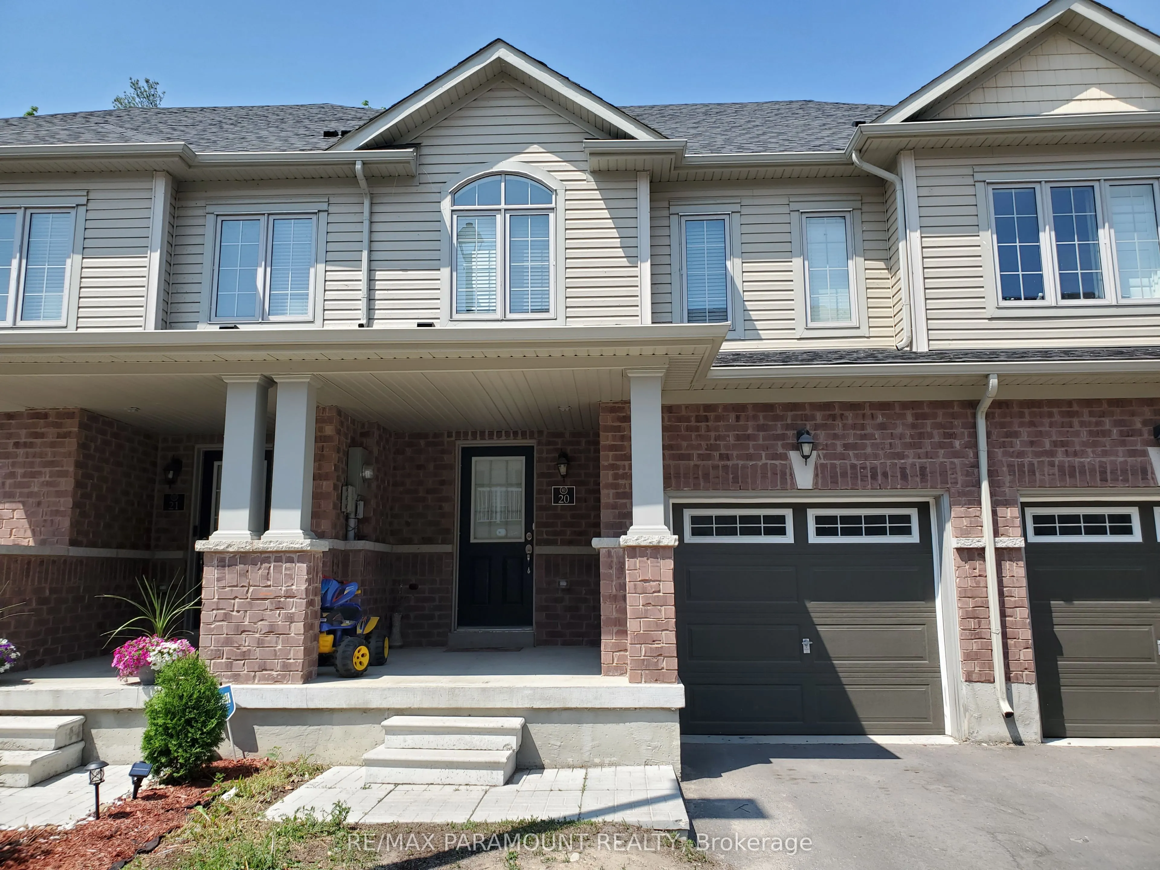 570 Linden Drive, ON N3H 0C9