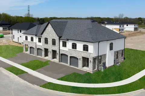 4297 Calhoun Way, ON N6P 1J9