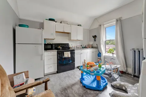 237 Marlborough Street, ON N3S 4T4