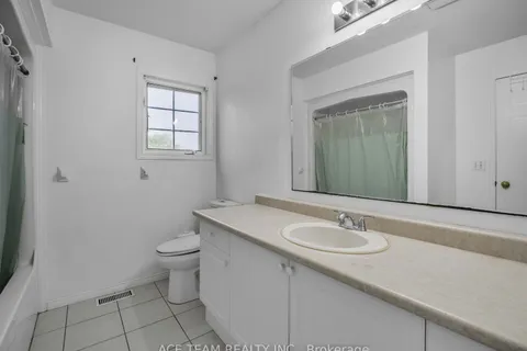 44 Lardner Street, ON N3C 4L2