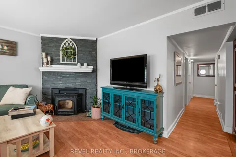 4221 Bath Road, ON K7M 4Y8