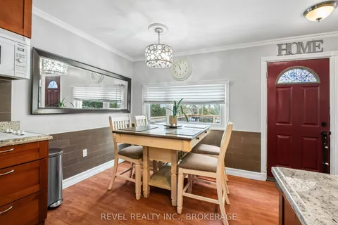 4221 Bath Road, ON K7M 4Y8