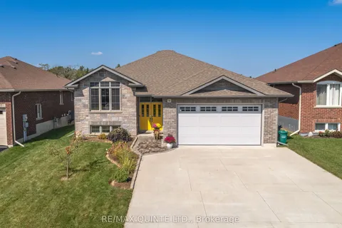 56 McIntosh Crescent, ON K8V 0G1