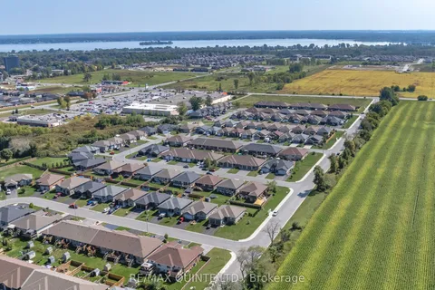 56 McIntosh Crescent, ON K8V 0G1
