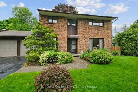 7 Colville Court, ON K2K 1A9