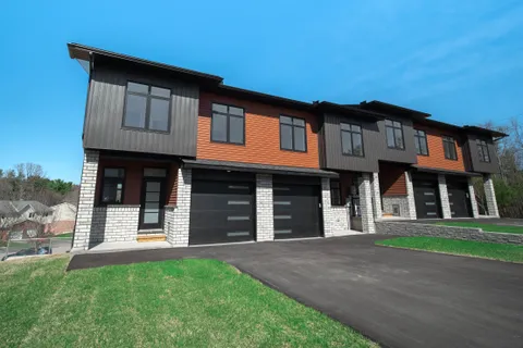13 NORTHBROOK Street, ON K8H 3N4