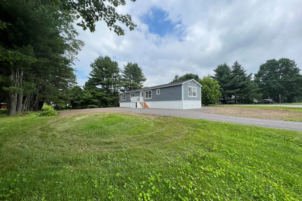 16 Belmont Street, ON K0L 1Z0