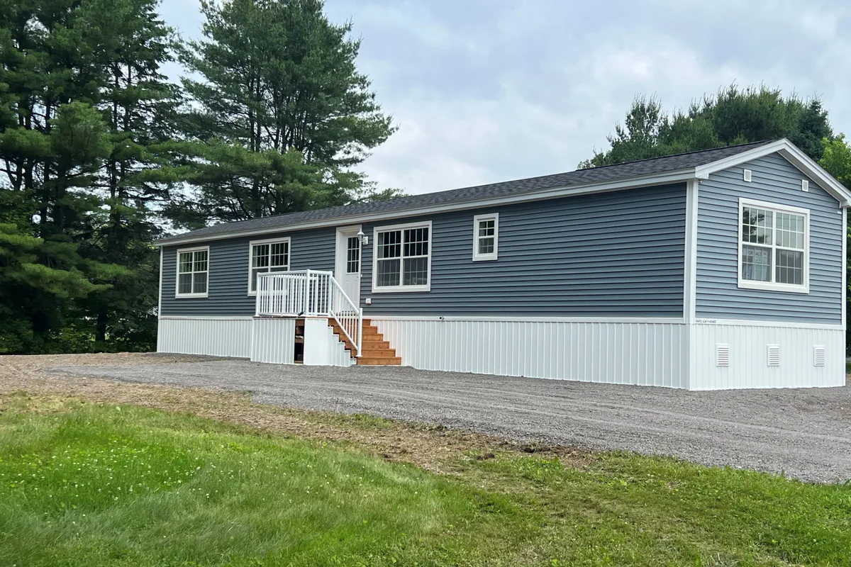 16 Belmont Street, ON K0L 1Z0